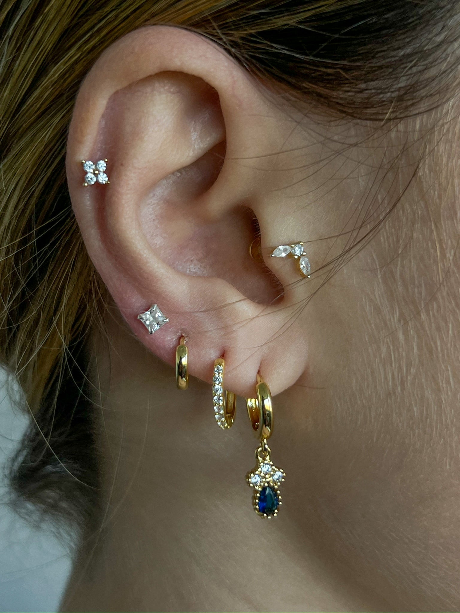 סטים של עגילים