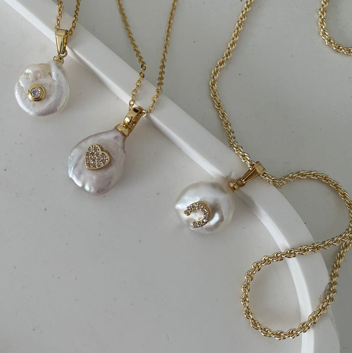 שרשרת זהב פנינה צ'ארם - הלנה