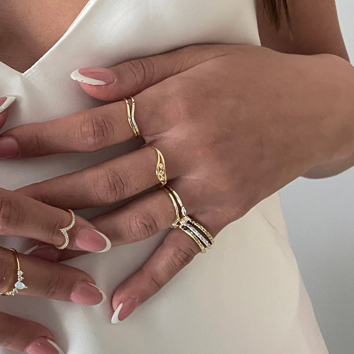 טבעת זהב זירקונים - צ'אי