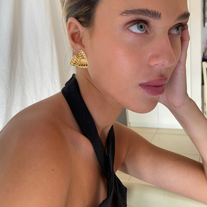 עגילי משולש זהב גדולים - ניקולט