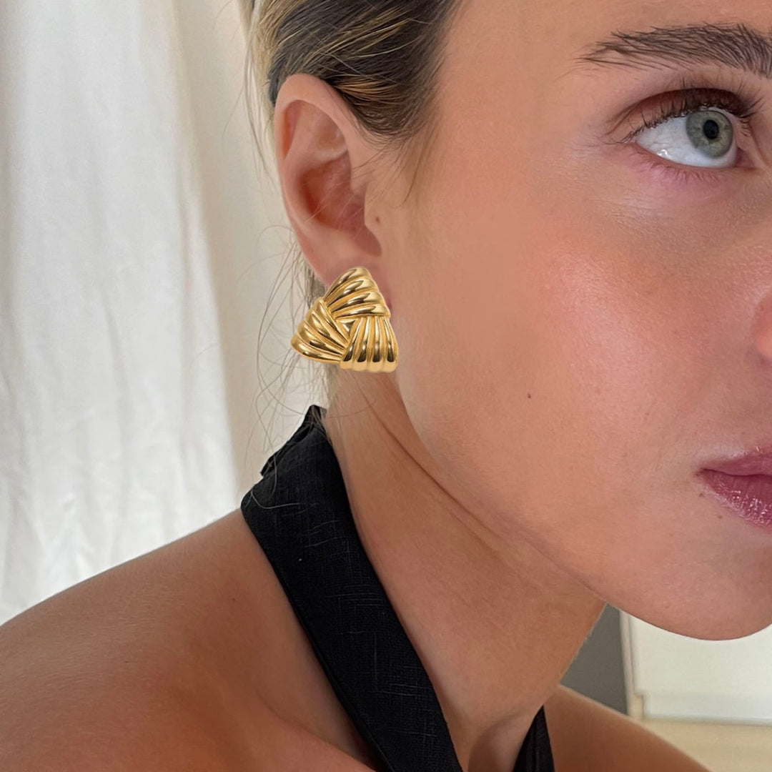 עגילי משולש זהב גדולים - ניקולט