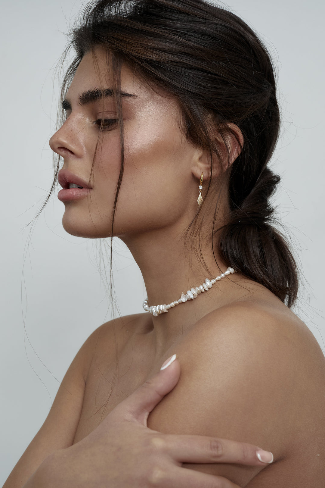 עגילי חישוק זהב תליון מעויין -טוייה