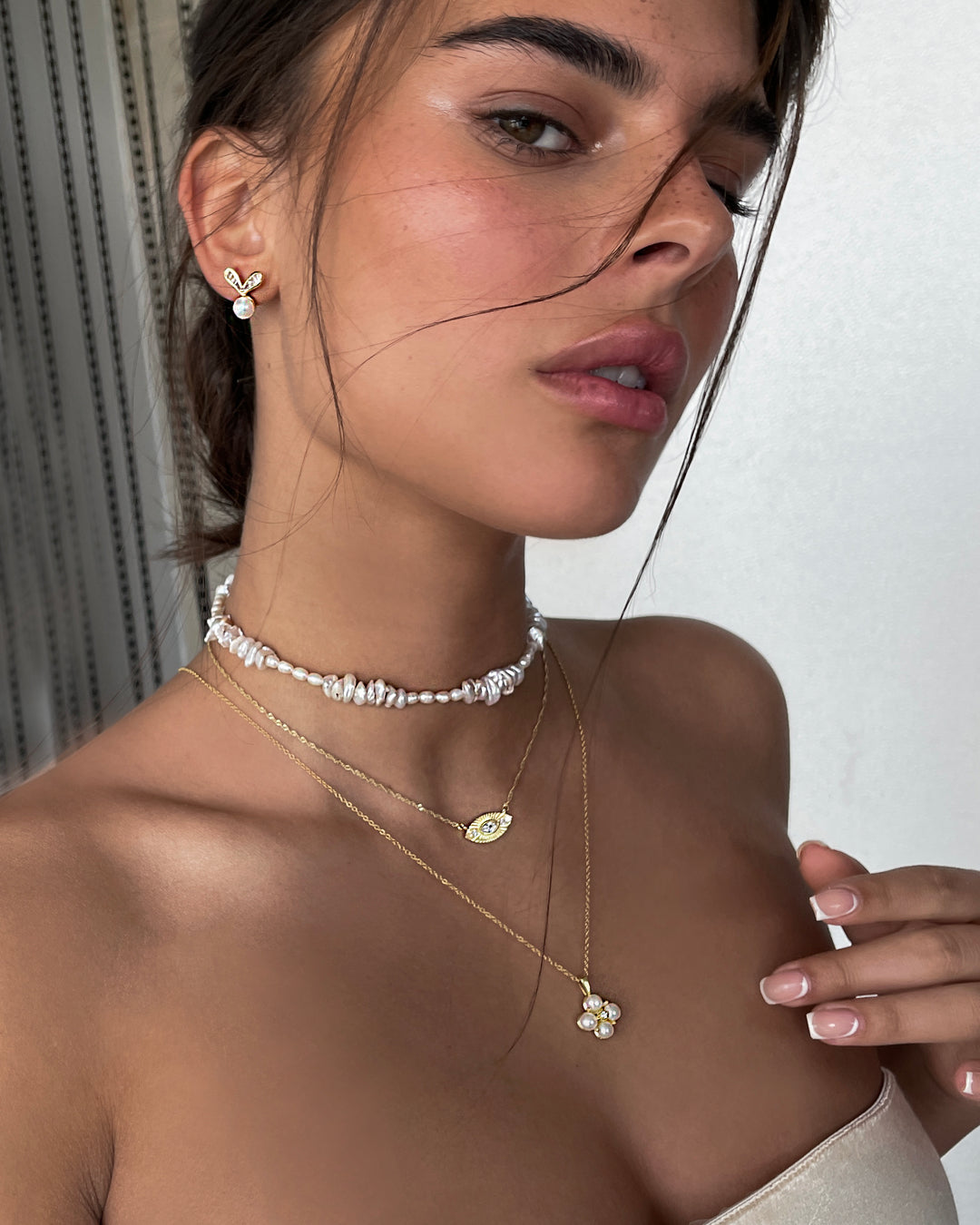 שרשרת פנינים  עגולות ושטוחות - סנסרה