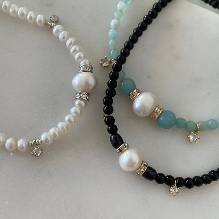 צמיד פנינים וחרוזי כסף - לאריס