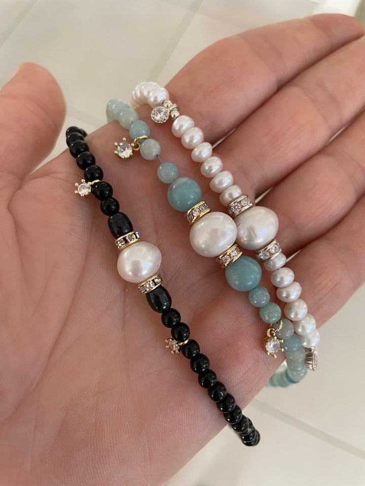 צמיד פנינים וחרוזי כסף - לאריס