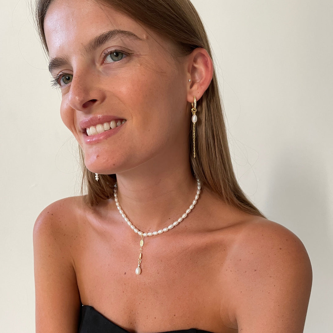 עגילי זהב שרשרת פנינה   - קרלה