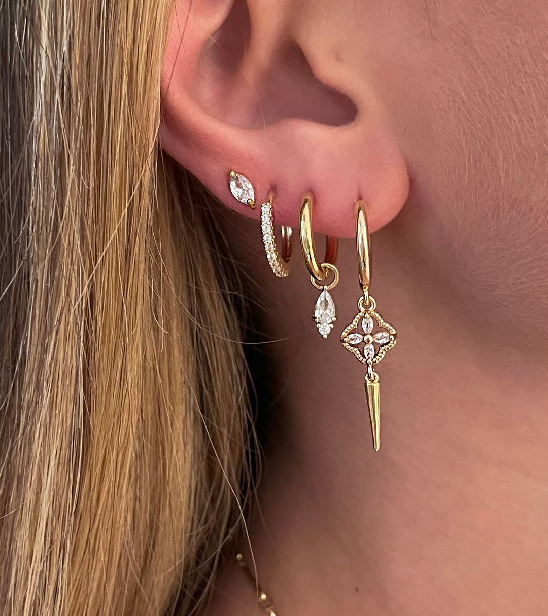 סט עגילי  זהב  - נואל