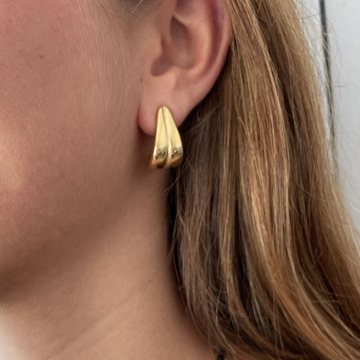 עגילי חישוק זהב צמודים - מג