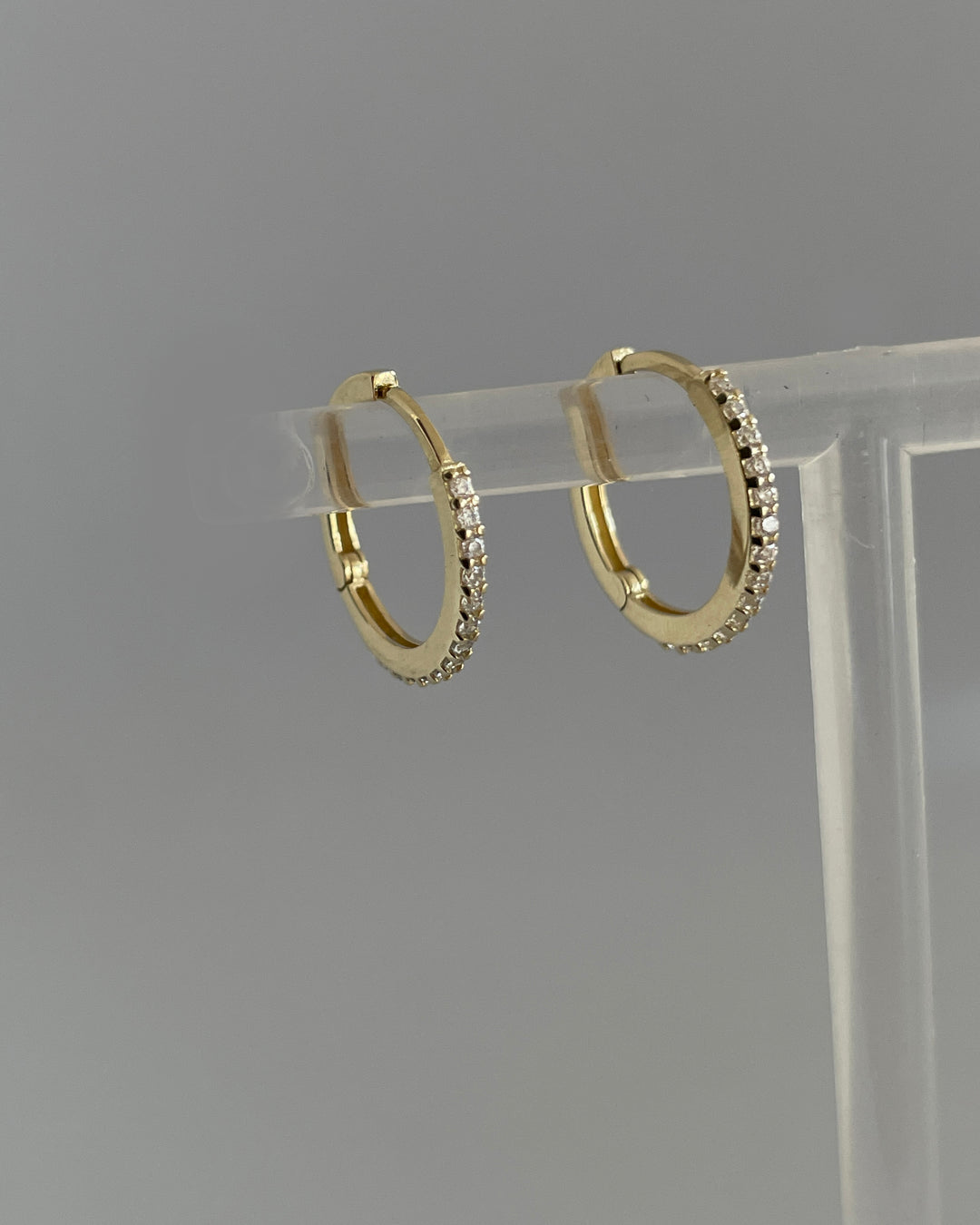 עגילי חישוק משובץ 14 קארט - פולי