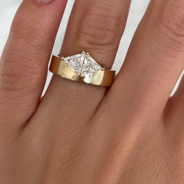 טבעת זהב מעויין זירקון - ספיר