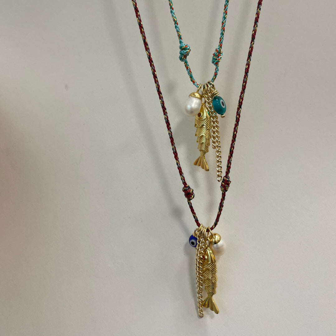 שרשרת חוט אדום /תכלת דג וצ'ארמים - לימה