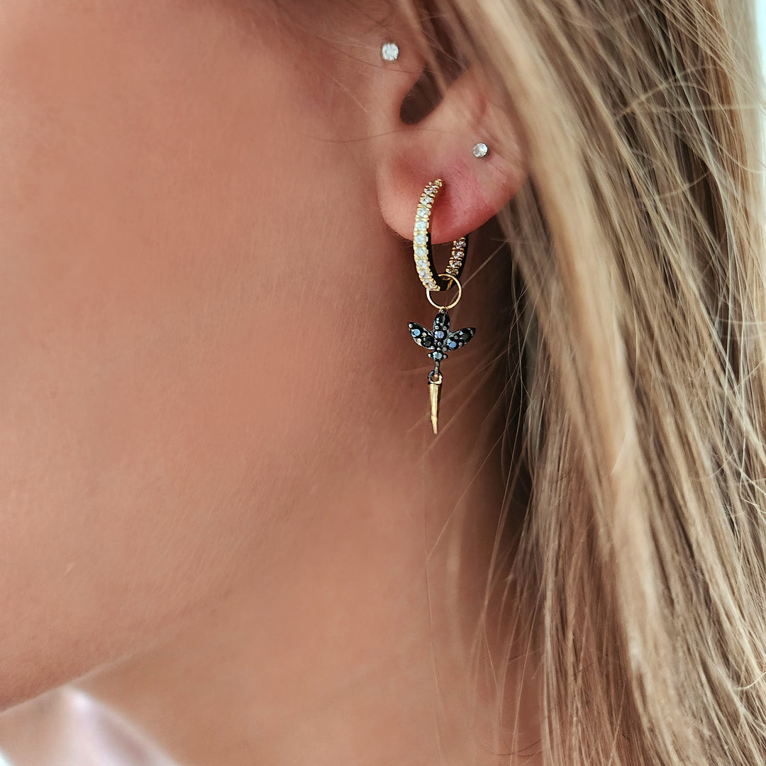 עגילי חישוק זהב 14 קארט לוטוס שחור - דניה