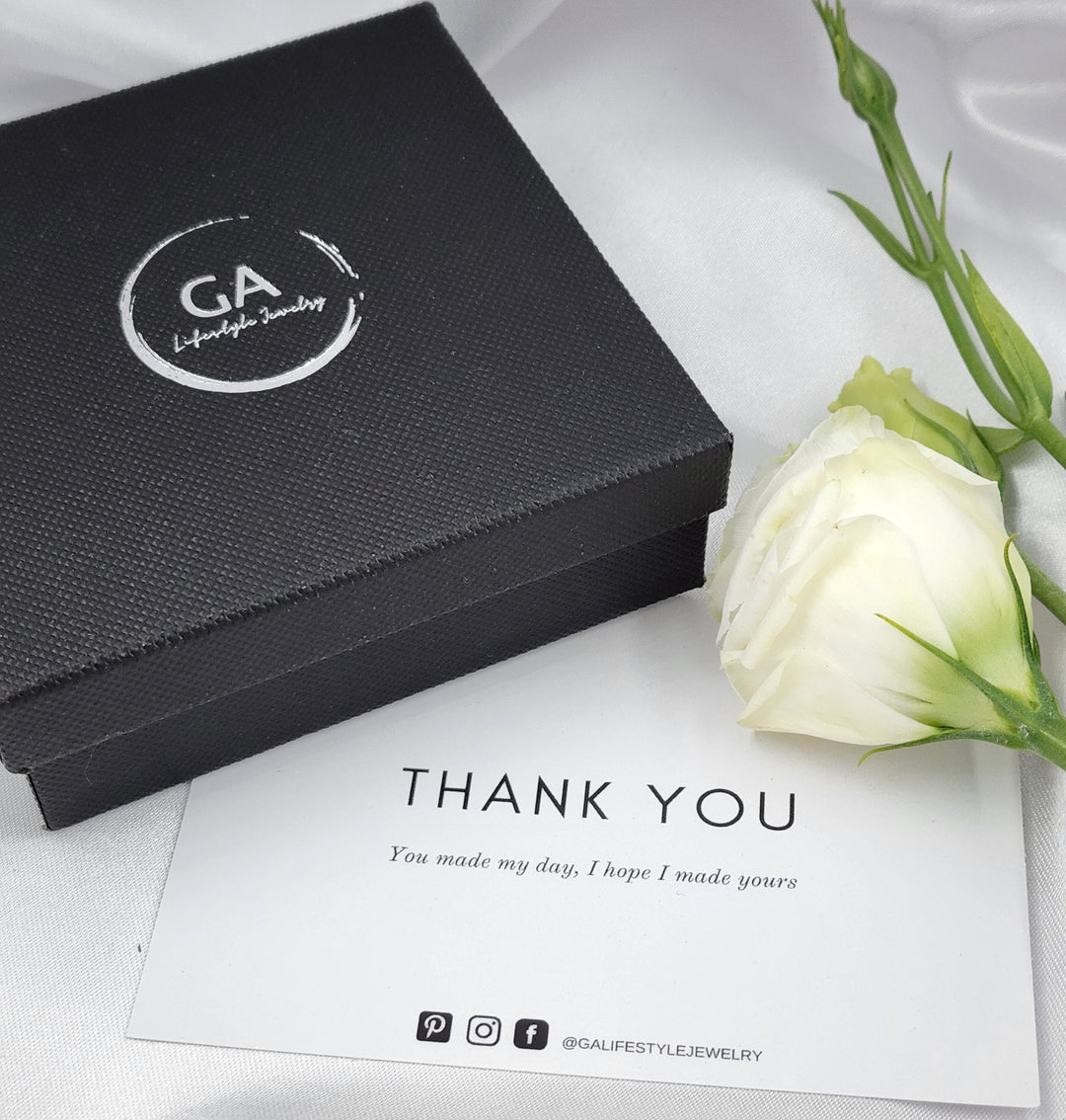 שרשרת צ'וקר זהב - איריס