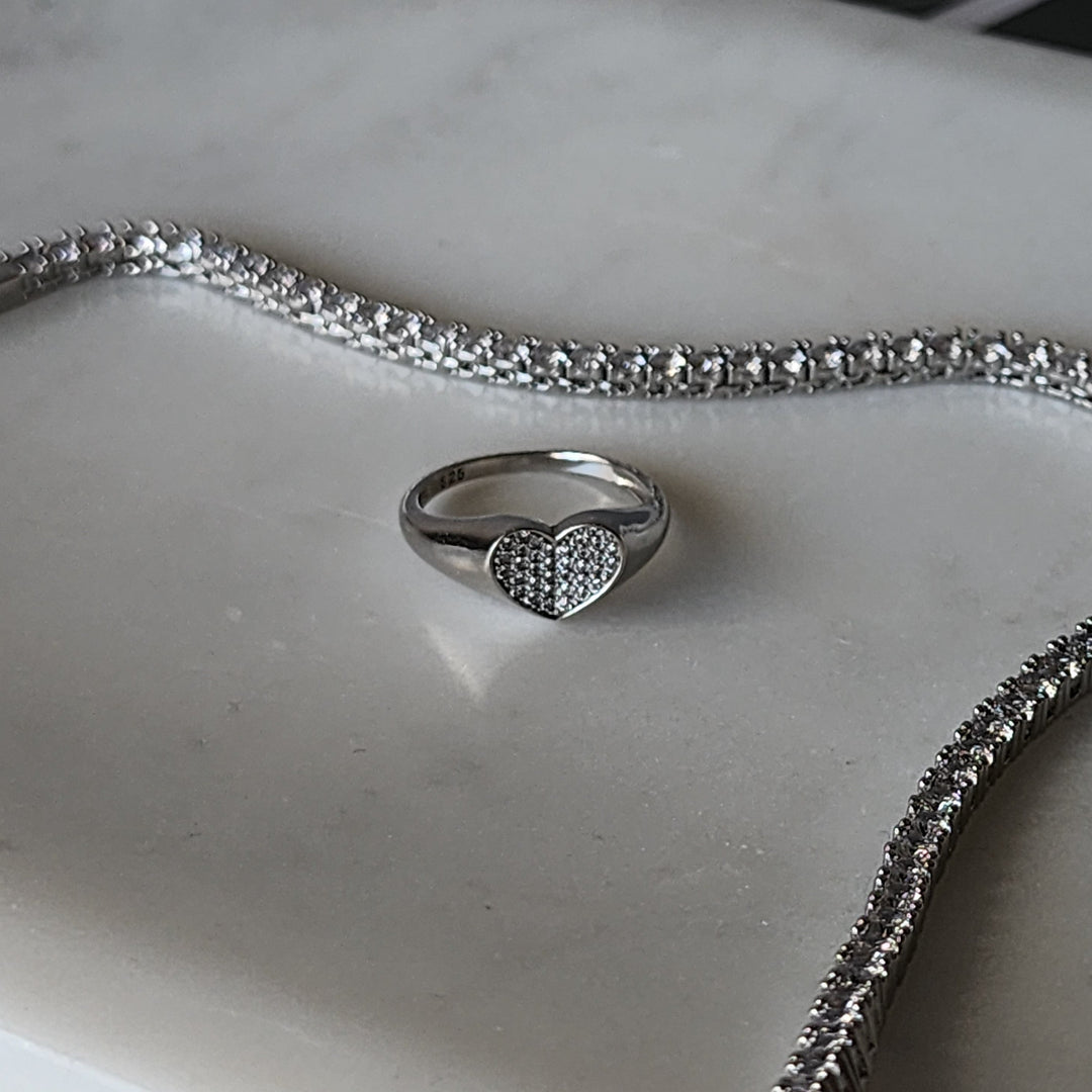 טבעת כסף 925 לב משובץ זירקונים - ג'ולי