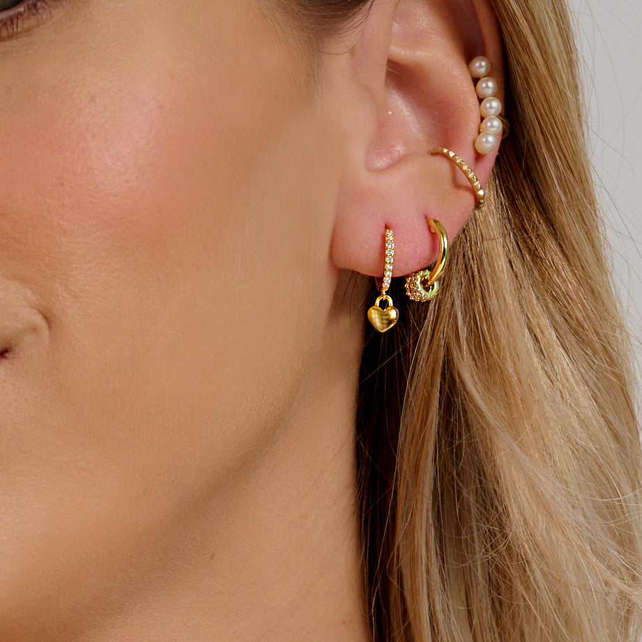 עגילי חישוק זהב תליון לב - מלי