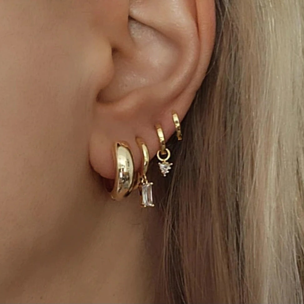 עגילי חישוק זהב - קסנדרה