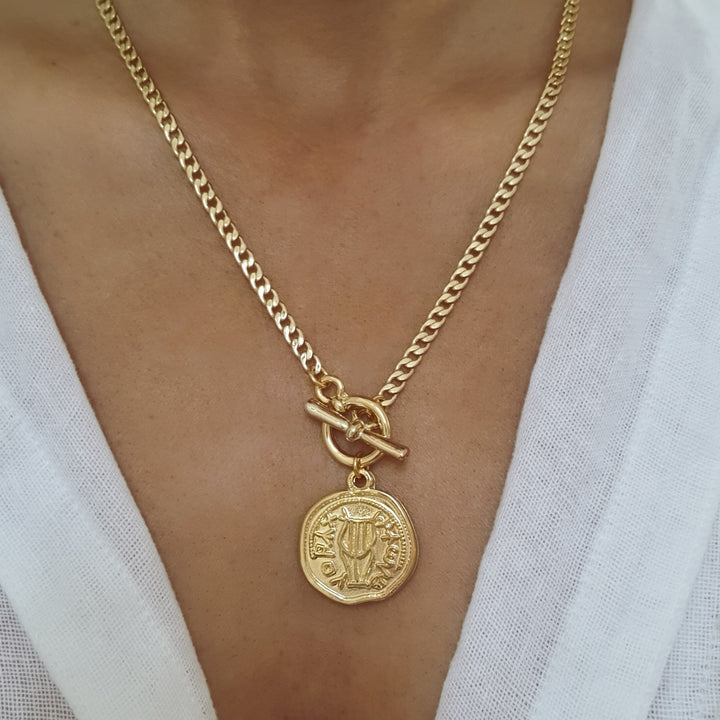 שרשרת מטבע זהב - בריאוני