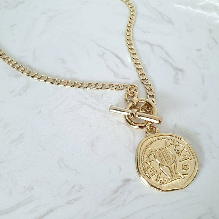 שרשרת מטבע זהב - בריאוני