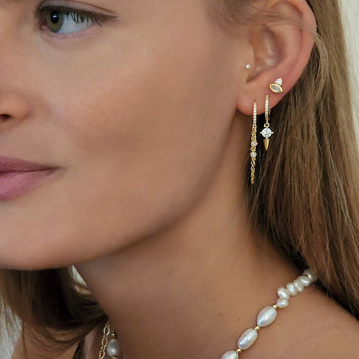 עגילי חישוק ושרשרת זהב - קורה